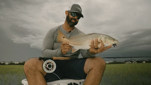 Contributing Writer, Capt. Jonathan Moss Heads Out For A  Day of Redfishing On A Flood Tide….Video